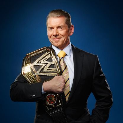 ¿Cuál fue el primer puesto de trabajo que tuvo Mr.McMahon en WWE?